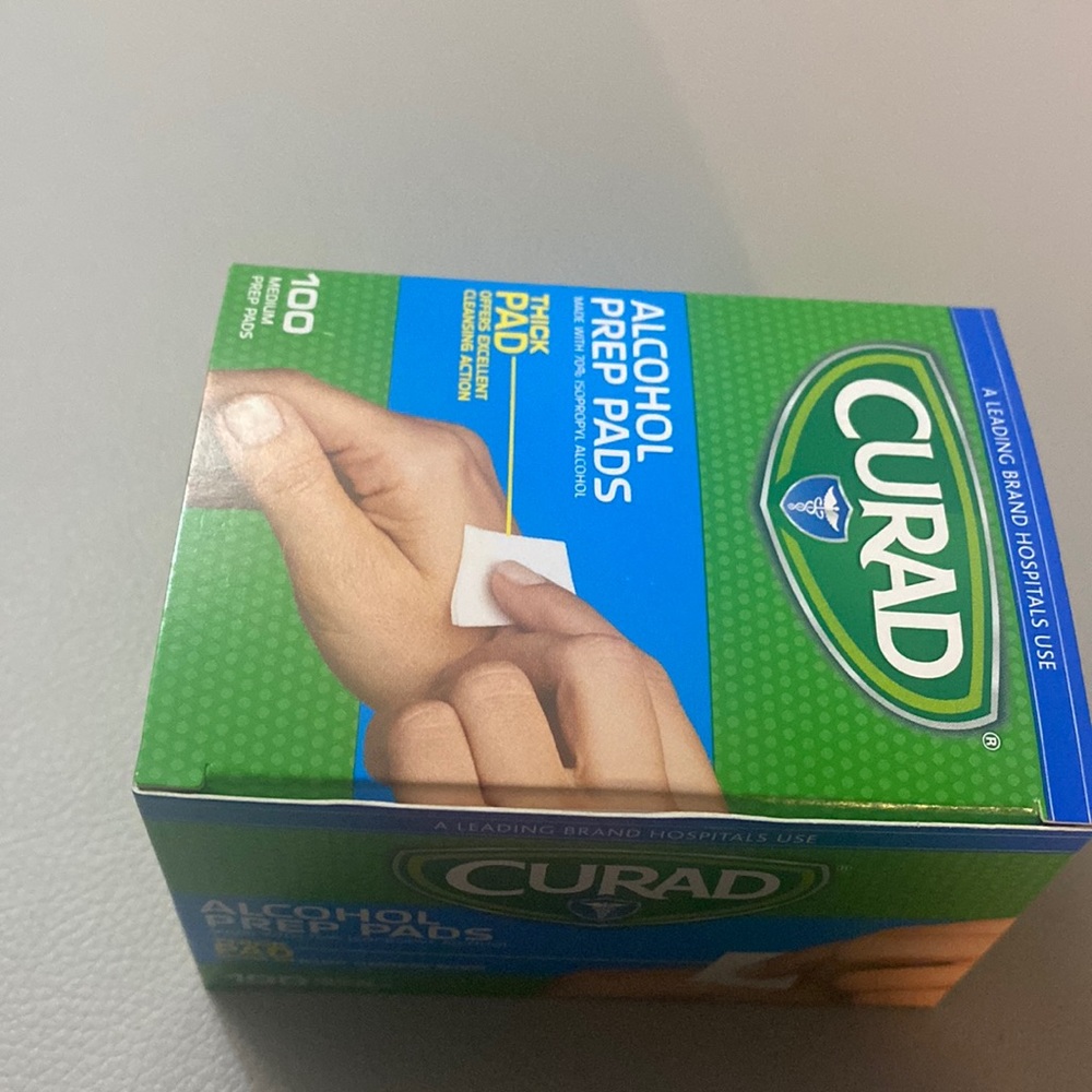 New box of Curad Alcohol prep pads
